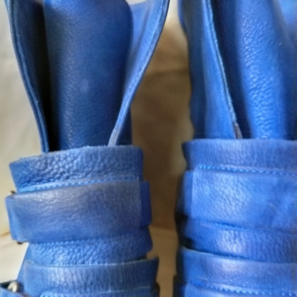 Women's Sz 11 BLUE luxury sophisticated pointed toe low heel buckle ankle boots - Picture 5 of 15